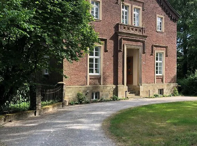 Das Ministerhaus - 1-2 Zimmer In Historischer Villa